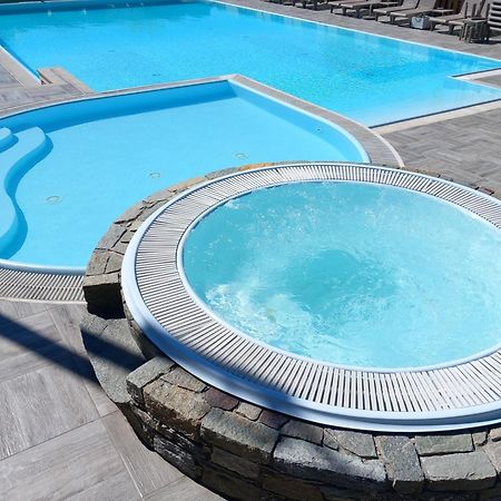 Hotel Bungalows Europa Домазо Екстер'єр фото