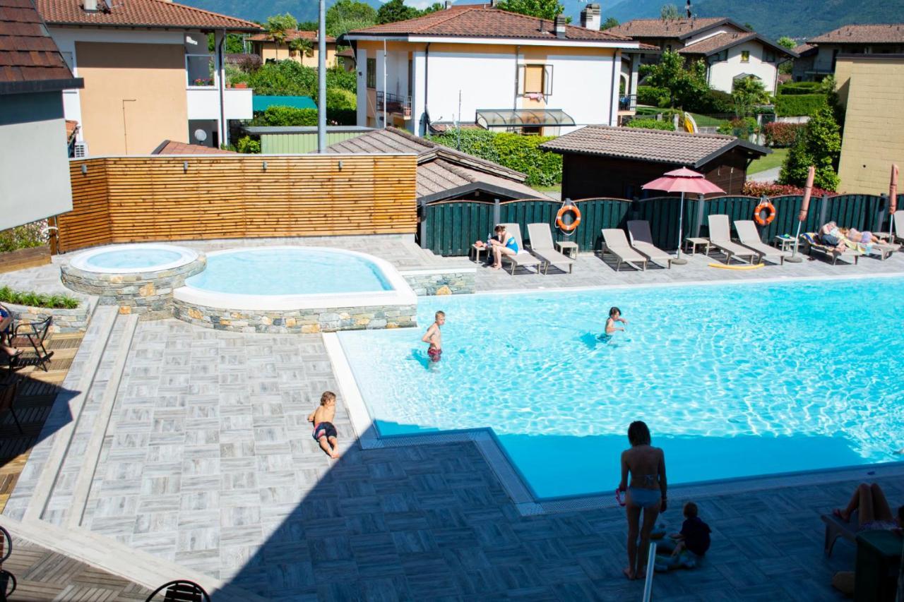 Hotel Bungalows Europa Домазо Екстер'єр фото